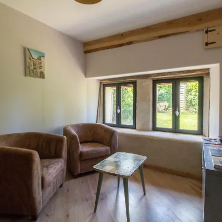 Gîte Thiers, 4 pièces, 5 personnes - FR-1-630-143 Thiers