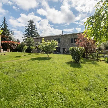 Gîte Thiers, 4 pièces, 5 personnes - FR-1-630-143 *